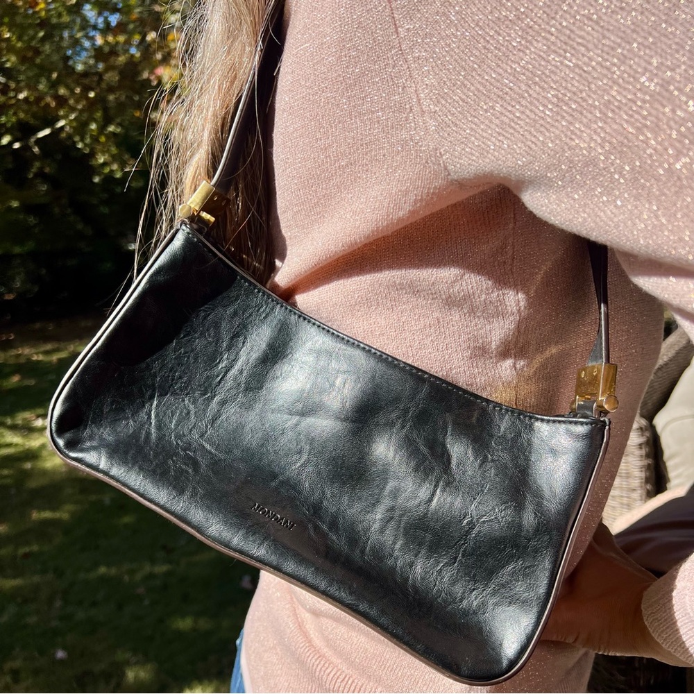 Mondani Black Shoulder Bag